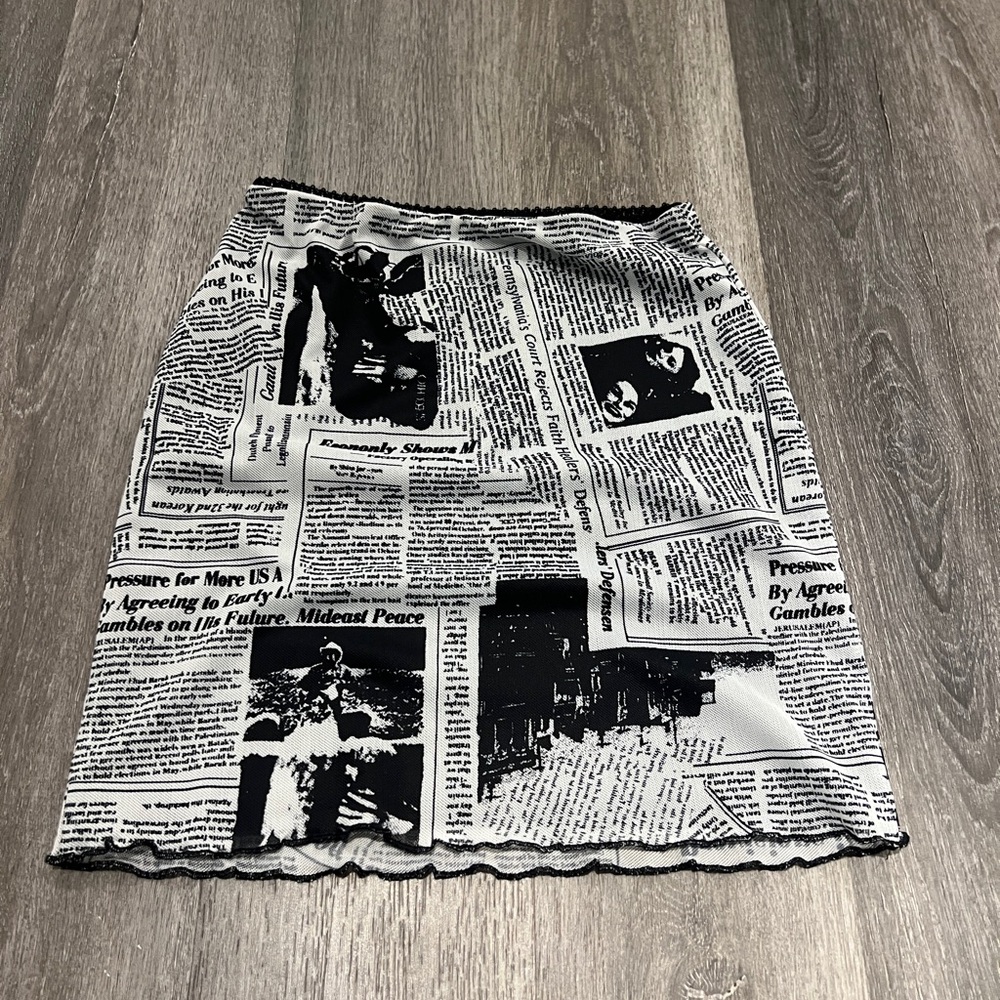 Princess Polly Newspaper Print Skirt - Black and White